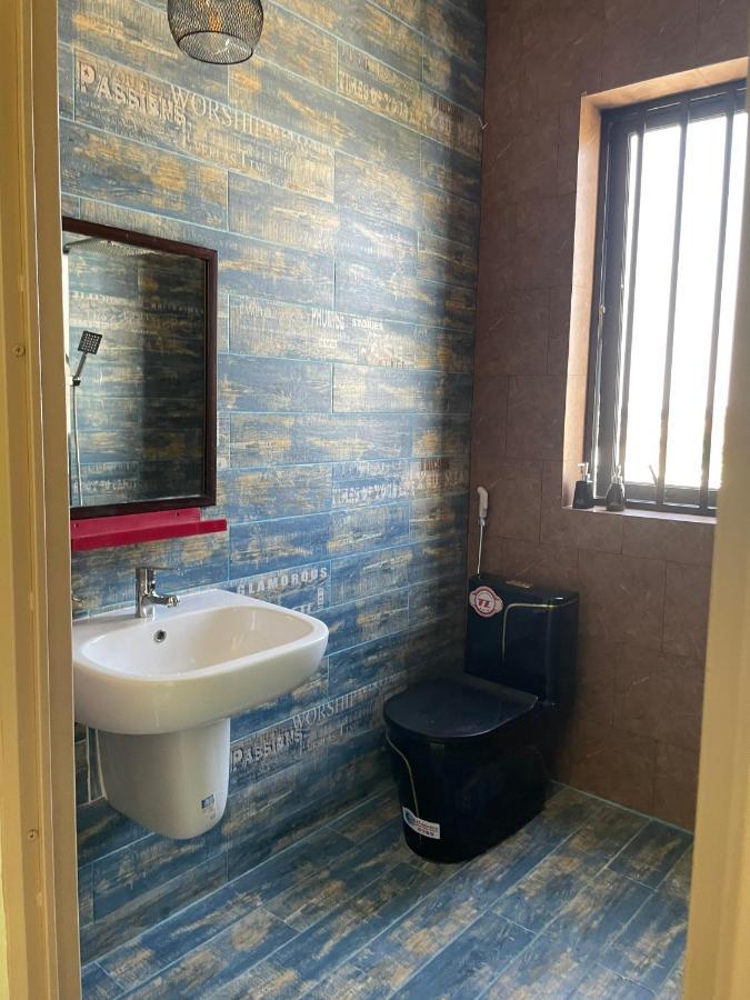Bich Ngoan Hotel Trà Vinh Buitenkant foto