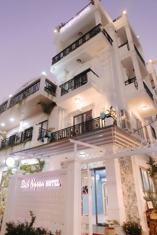 Bich Ngoan Hotel Trà Vinh Buitenkant foto