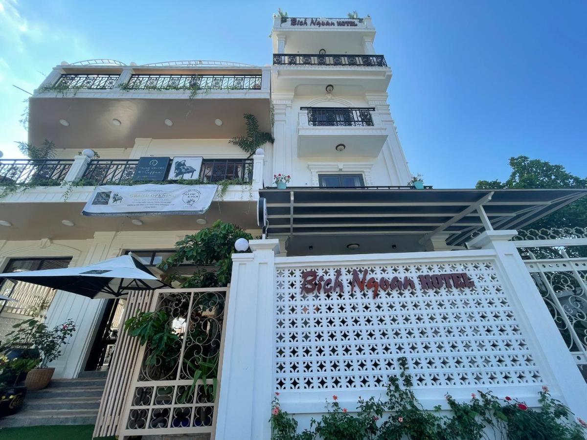 Bich Ngoan Hotel Trà Vinh Buitenkant foto
