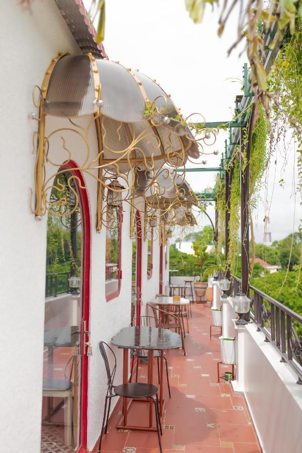 Bich Ngoan Hotel Trà Vinh Buitenkant foto